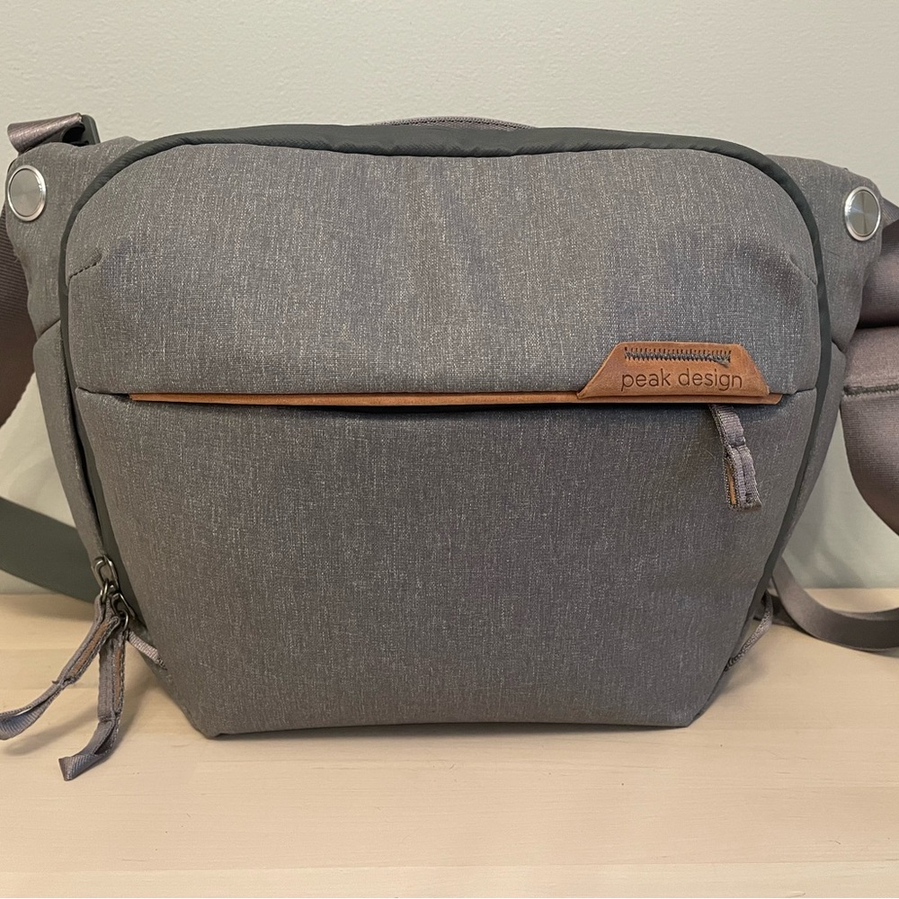 Peak Design Everyday Sling 6L in Ash